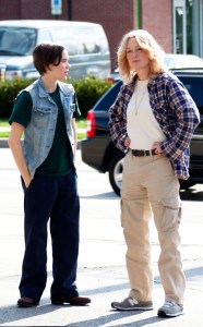 rs_634x1024-141022095645-634.Ellen-Page-Julianne-Moore-JR-102214