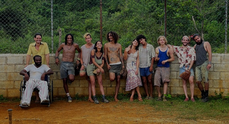 Los Frikis Review- The Lives of These People Are Full Of Hope Amidst Obvious Danger